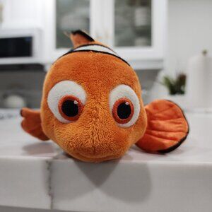 Disney Store Finding Nemo Plush Toy 10 inch